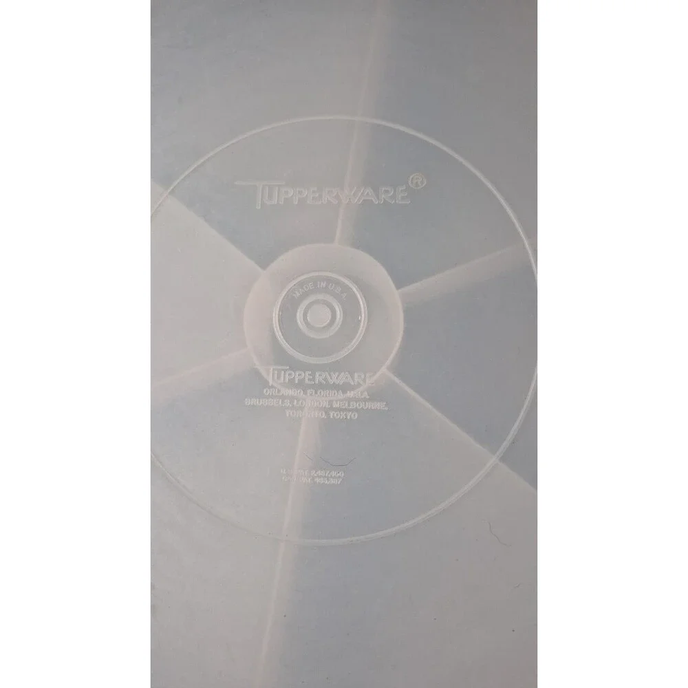 Tupperware 12